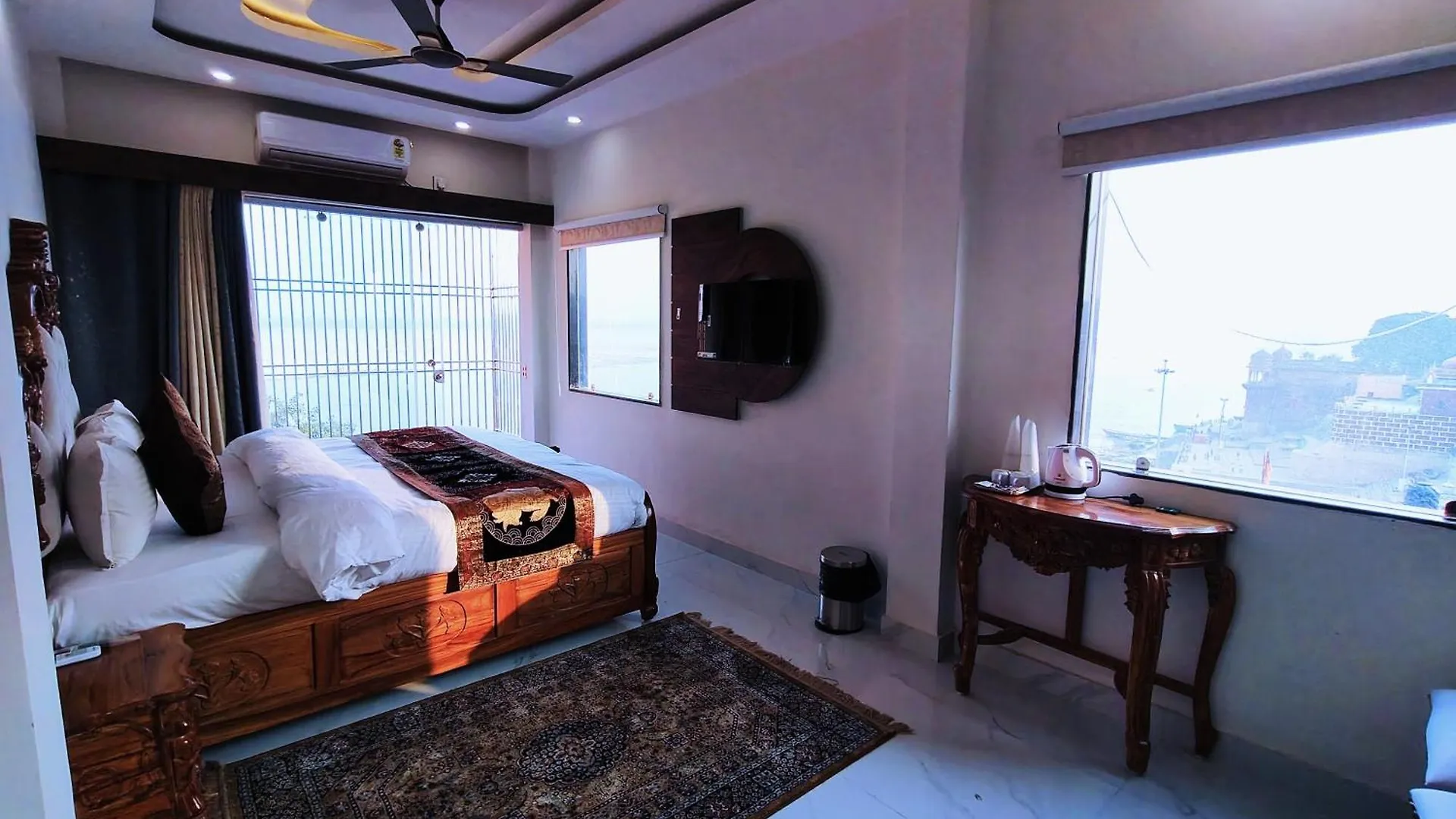 Hotel Royal Shanti バラナシ インド